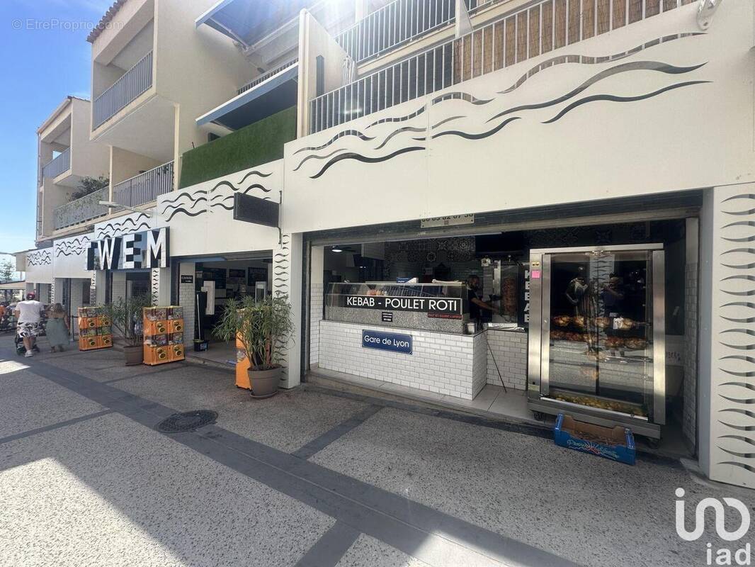 Photo 1 - Commerce à BESSAN