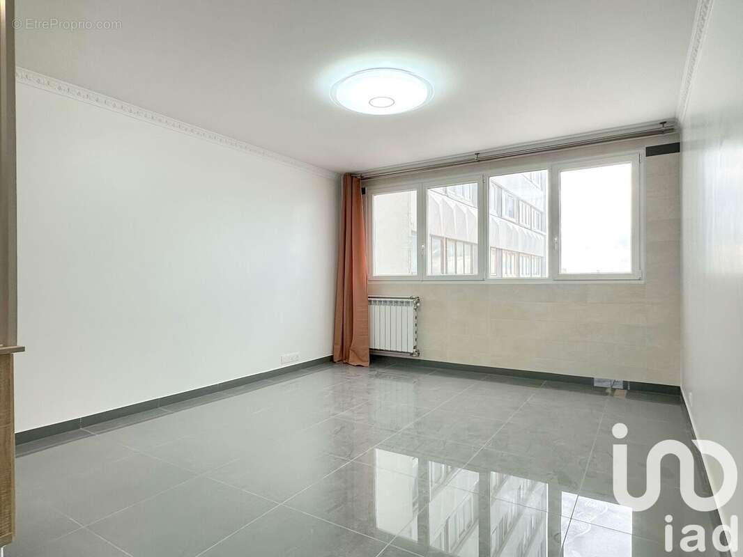 Photo 2 - Appartement à BAGNOLET