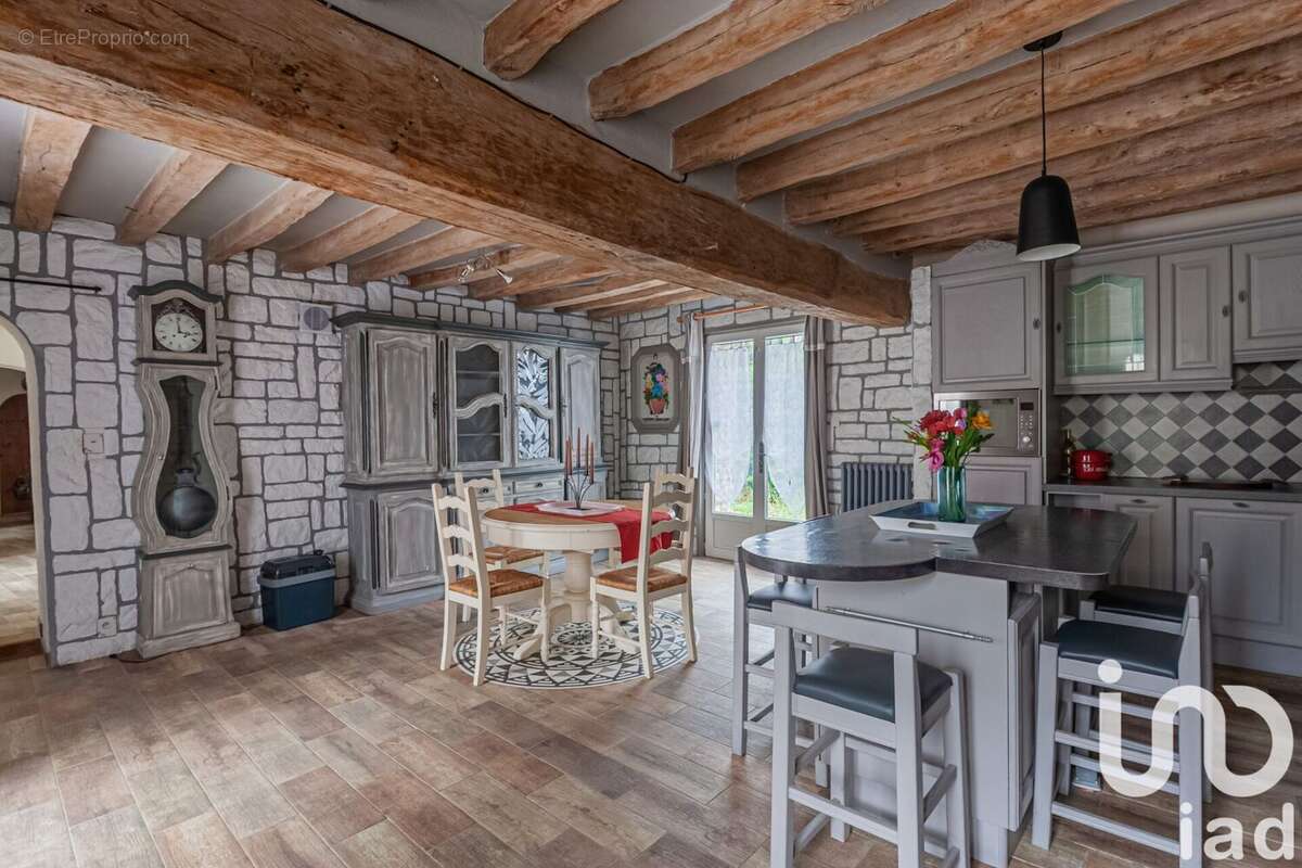 Photo 5 - Maison à REMAUVILLE