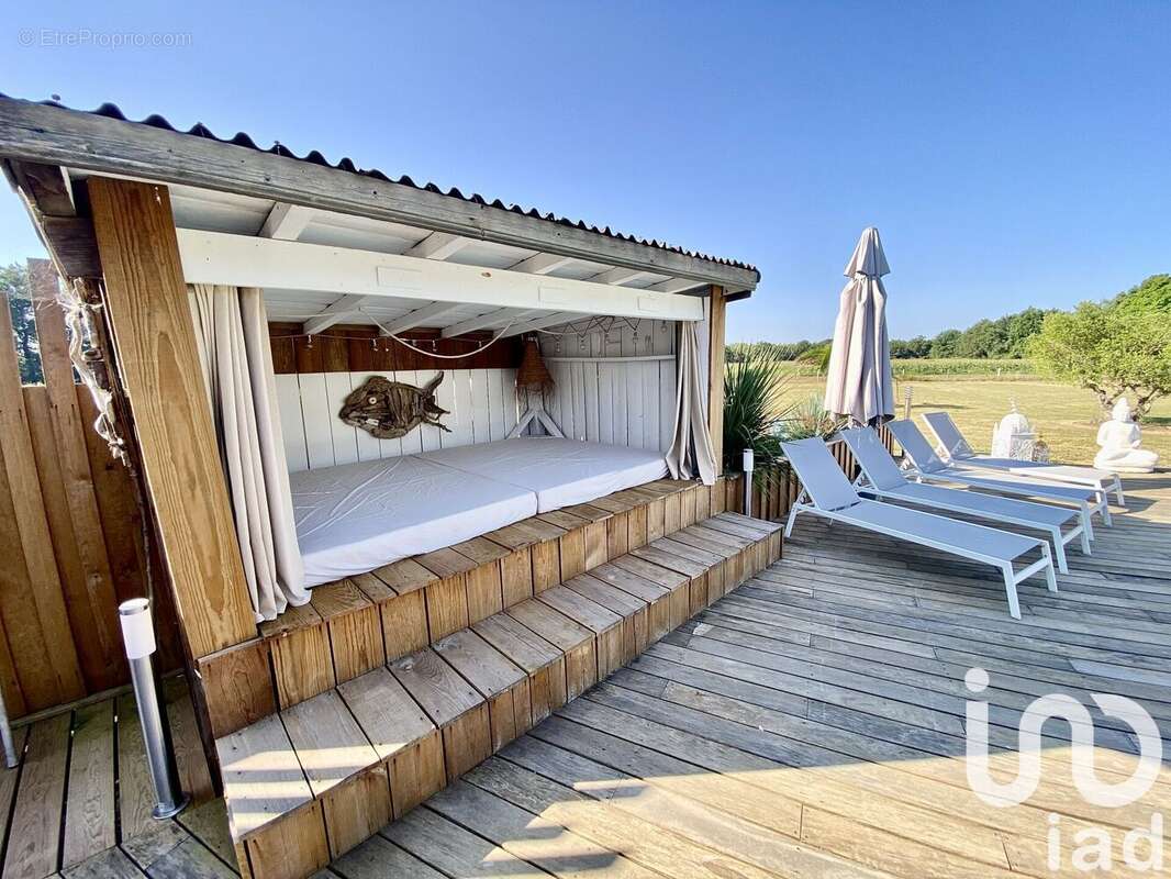 Photo 3 - Maison à SAINT-JULIEN-EN-BORN