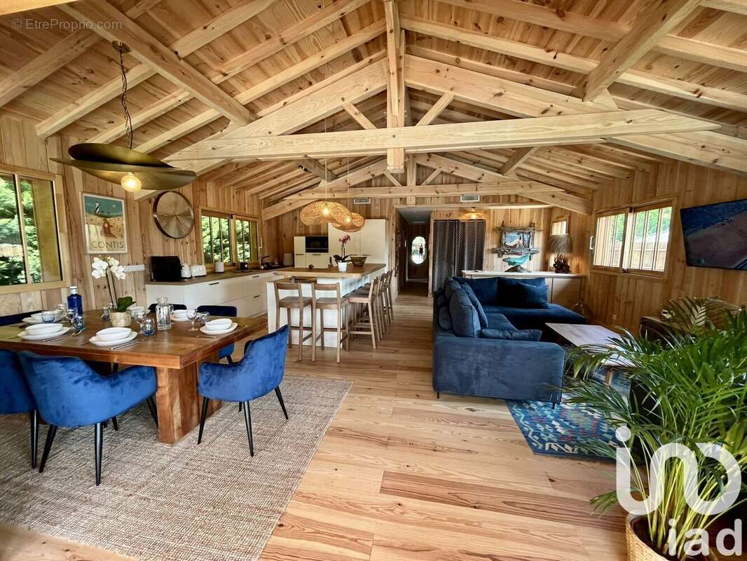 Photo 8 - Maison à SAINT-JULIEN-EN-BORN