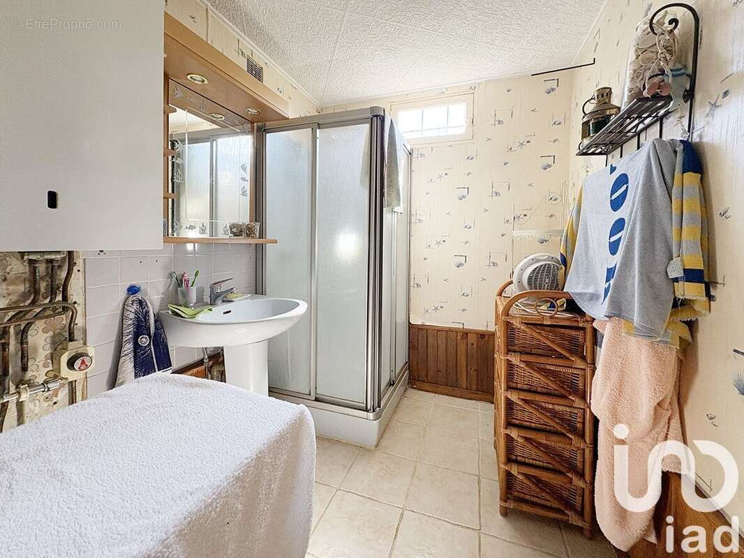 Photo 2 - Maison à SAINT-MARTIN-DES-CHAMPS