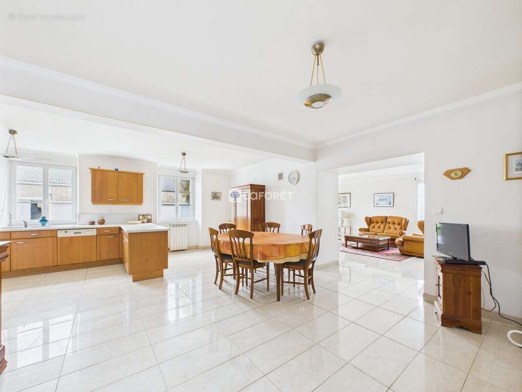 Maison à SAINT-RIVOAL