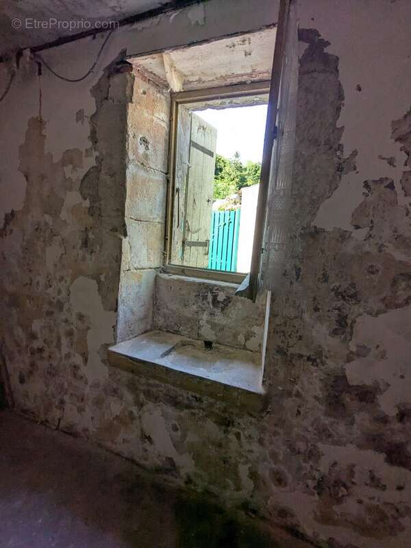 Maison à MORTAGNE-SUR-GIRONDE