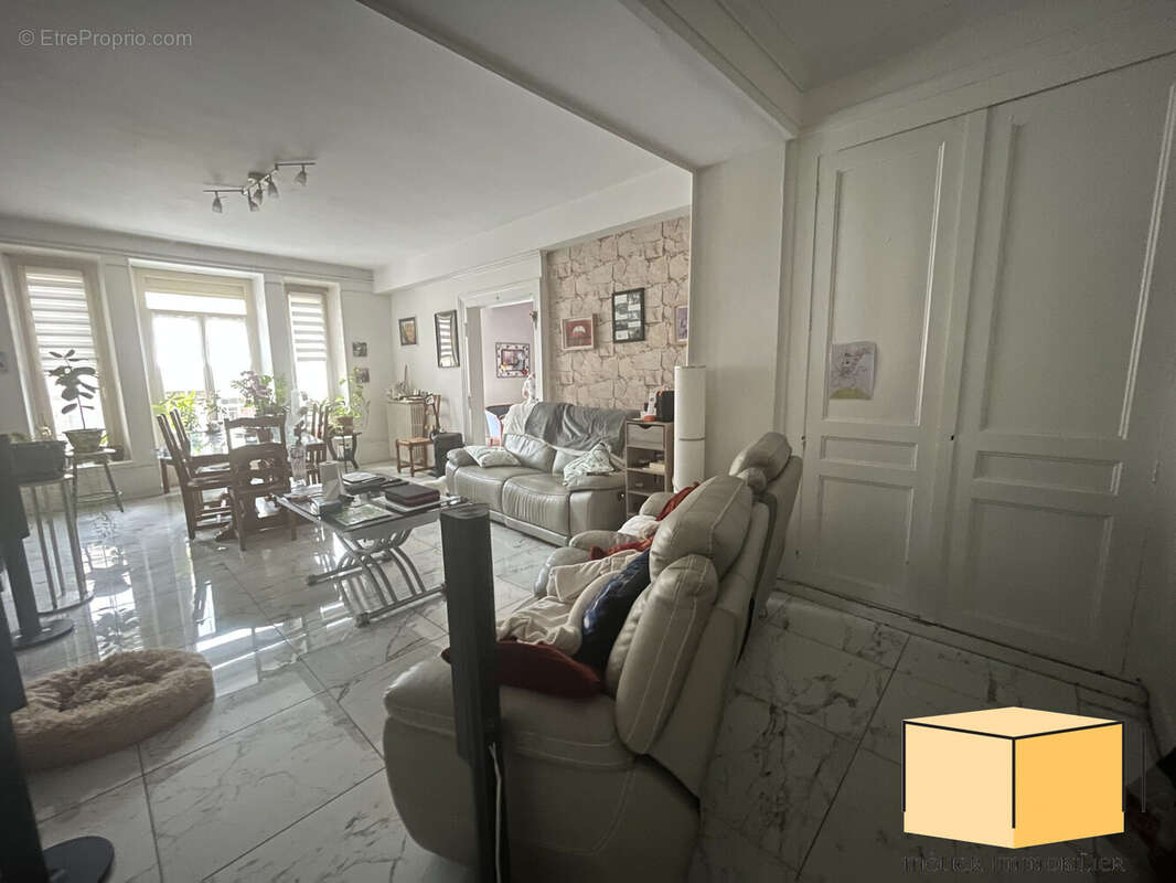 Appartement à BELLEY