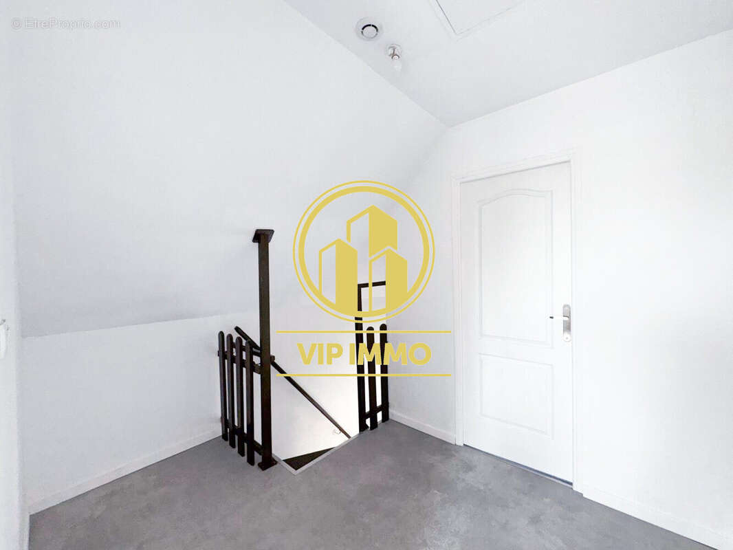 Maison à FACHES-THUMESNIL