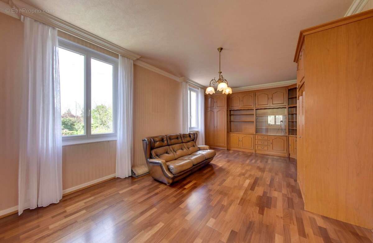 Maison à SAINT-EGREVE