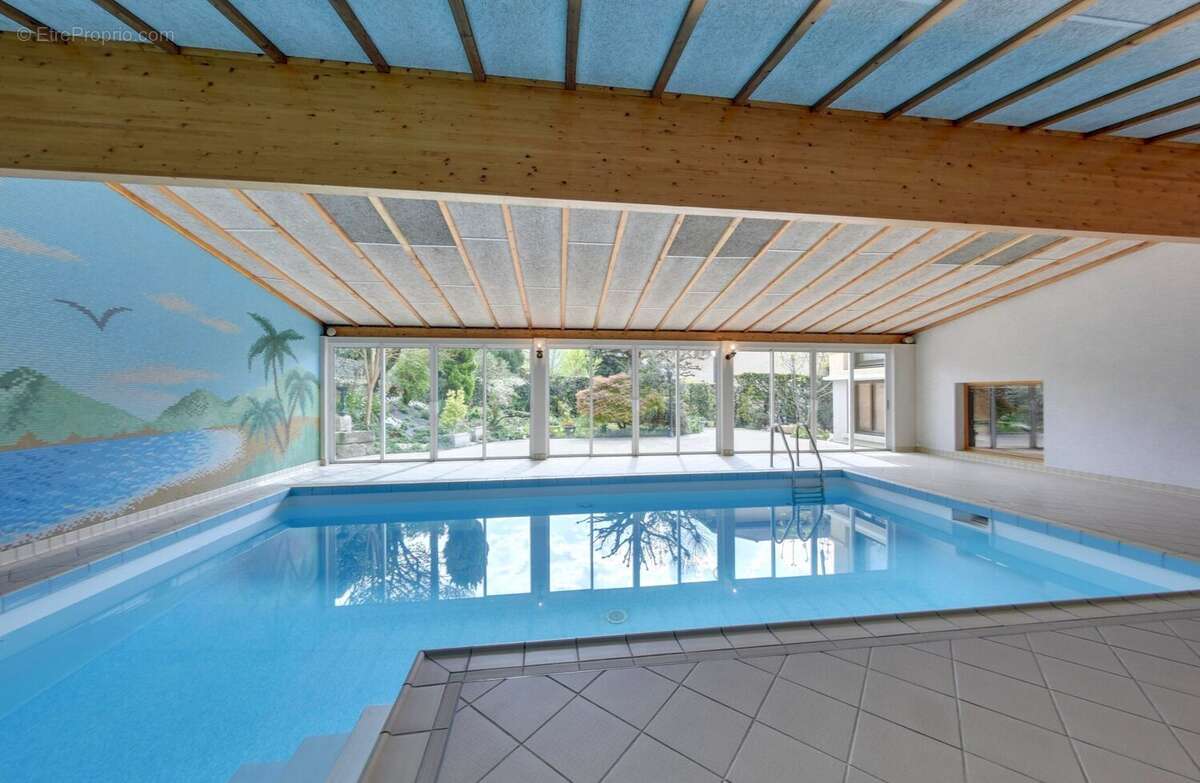 Maison à SAINT-EGREVE