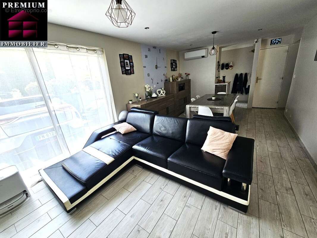 Maison à SAINT-ESTEVE