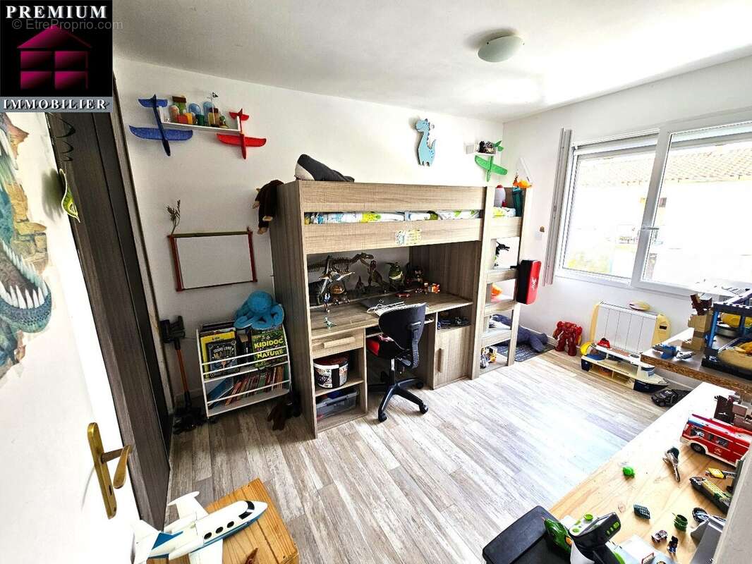 Maison à SAINT-ESTEVE