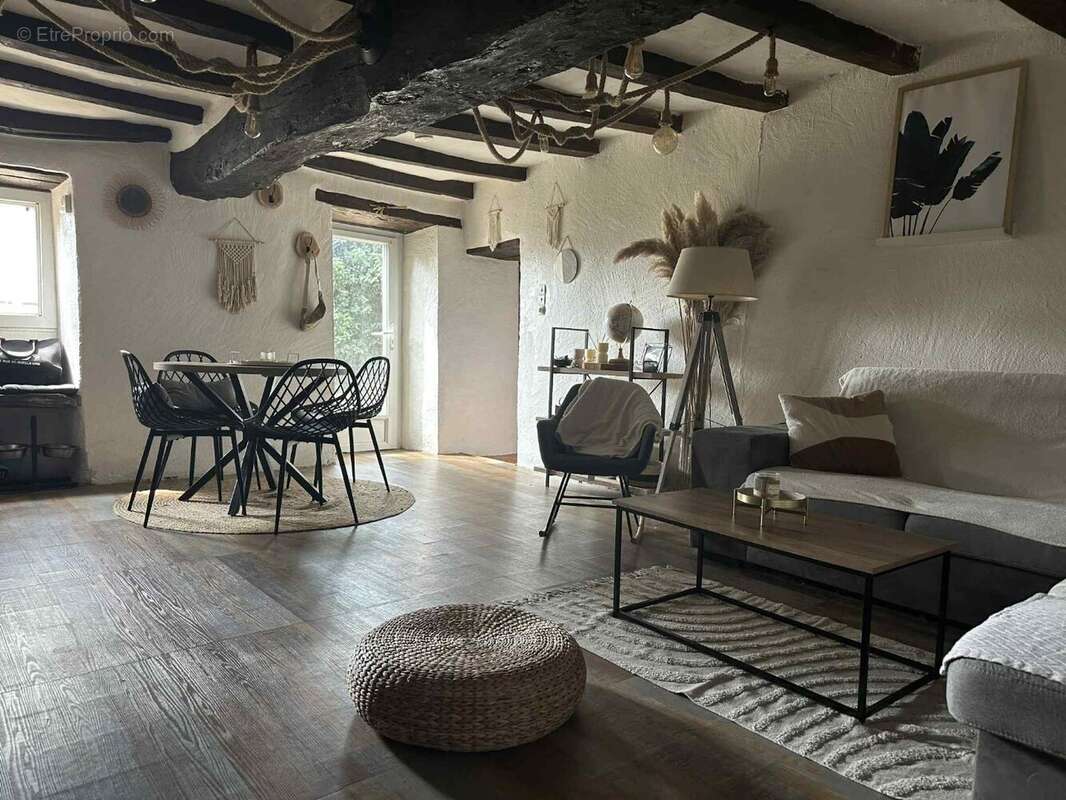 Maison à CHAMP-SUR-LAYON