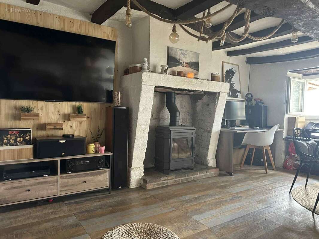 Maison à CHAMP-SUR-LAYON