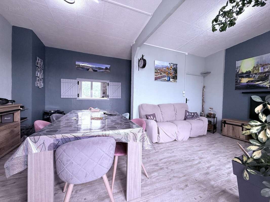 Appartement à SCY-CHAZELLES