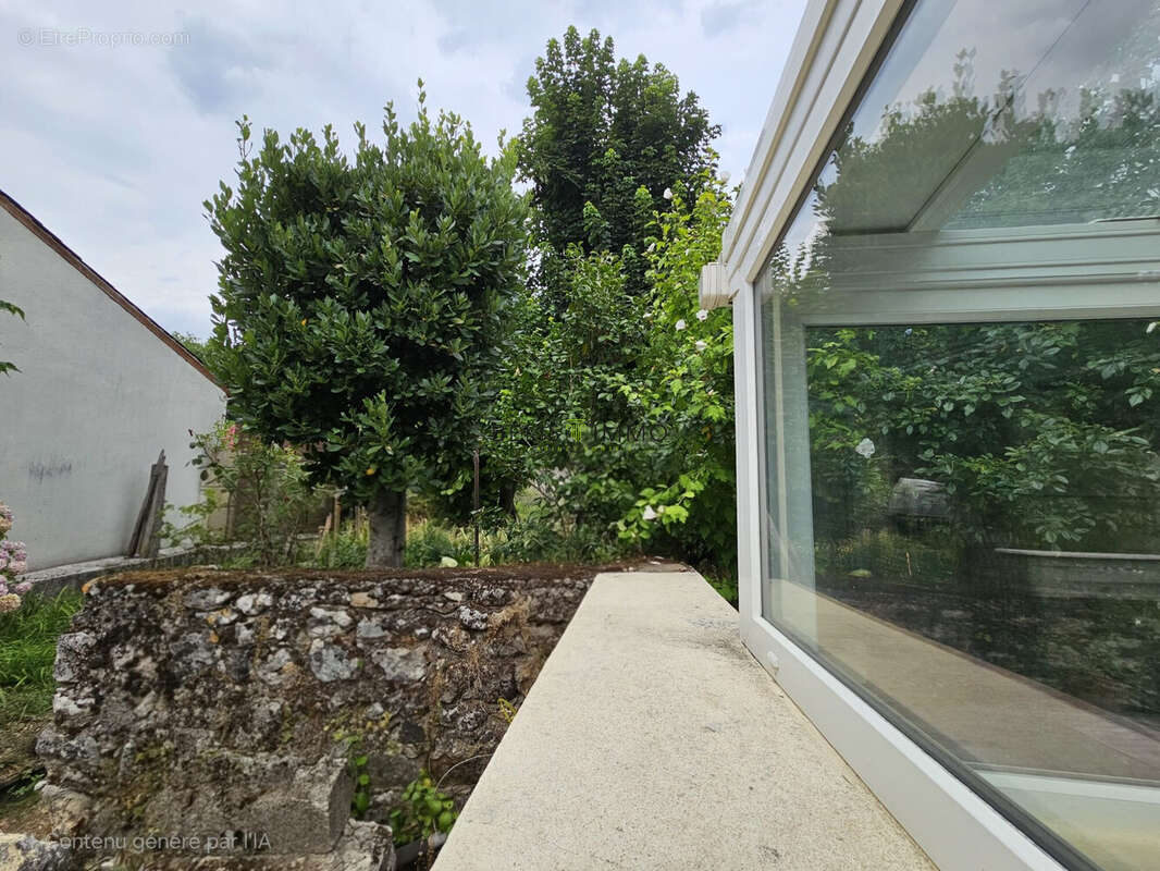 Maison à MONTLOUIS-SUR-LOIRE