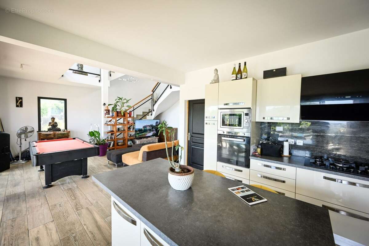 Maison à SAINT-DENIS