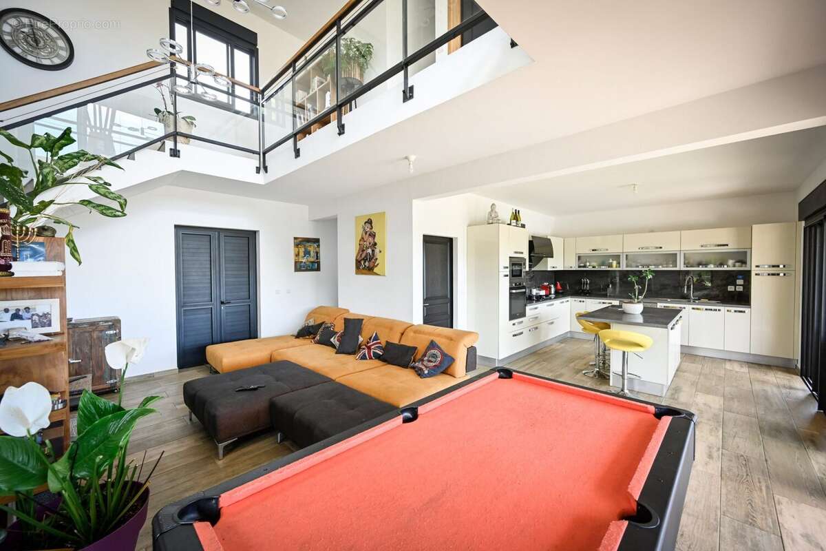 Maison à SAINT-DENIS