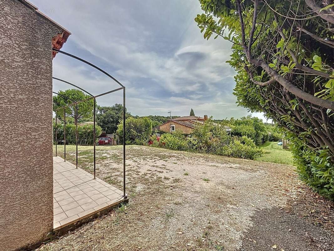 Maison à AIGUES-VIVES