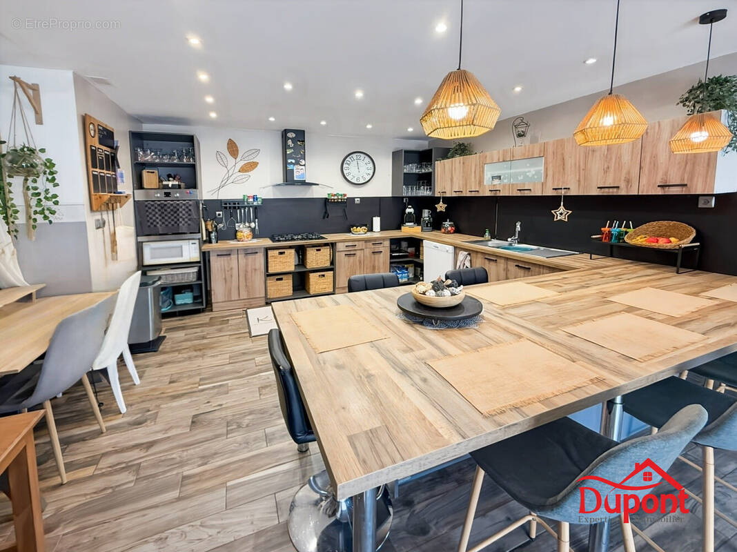 Maison à FRESNES-SUR-ESCAUT