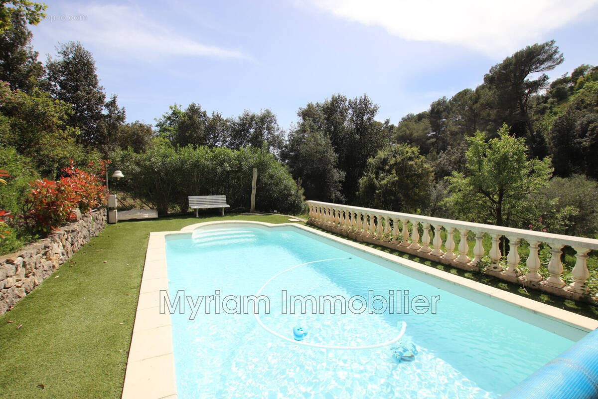 Maison à PEYMEINADE