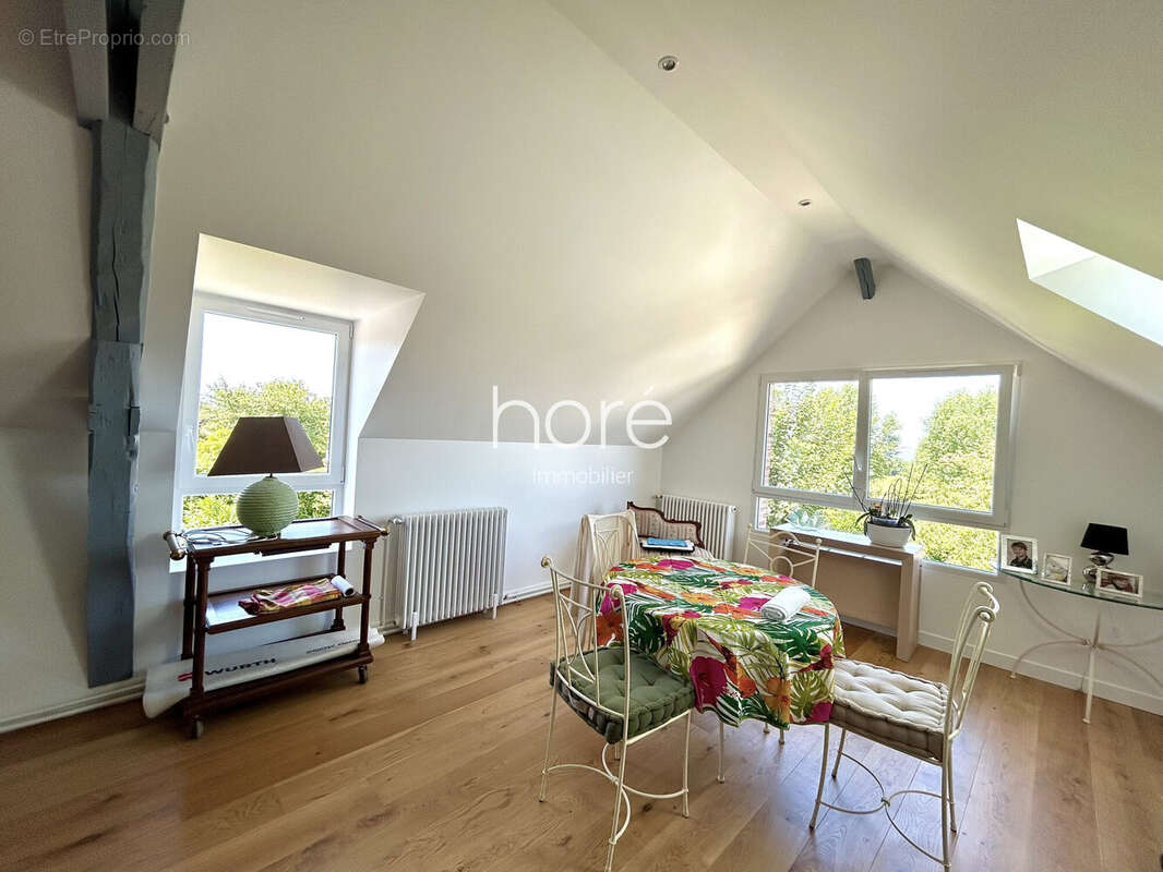 Maison à CRICQUEBOEUF