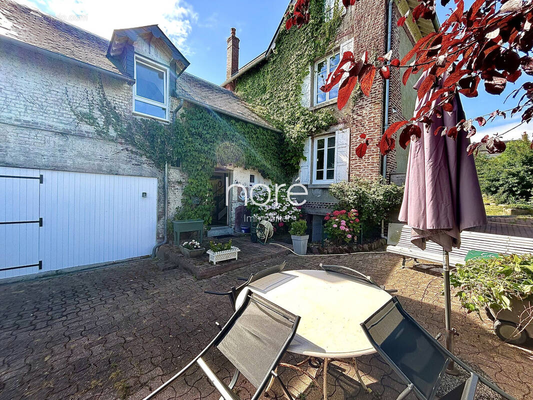 Maison à CRICQUEBOEUF