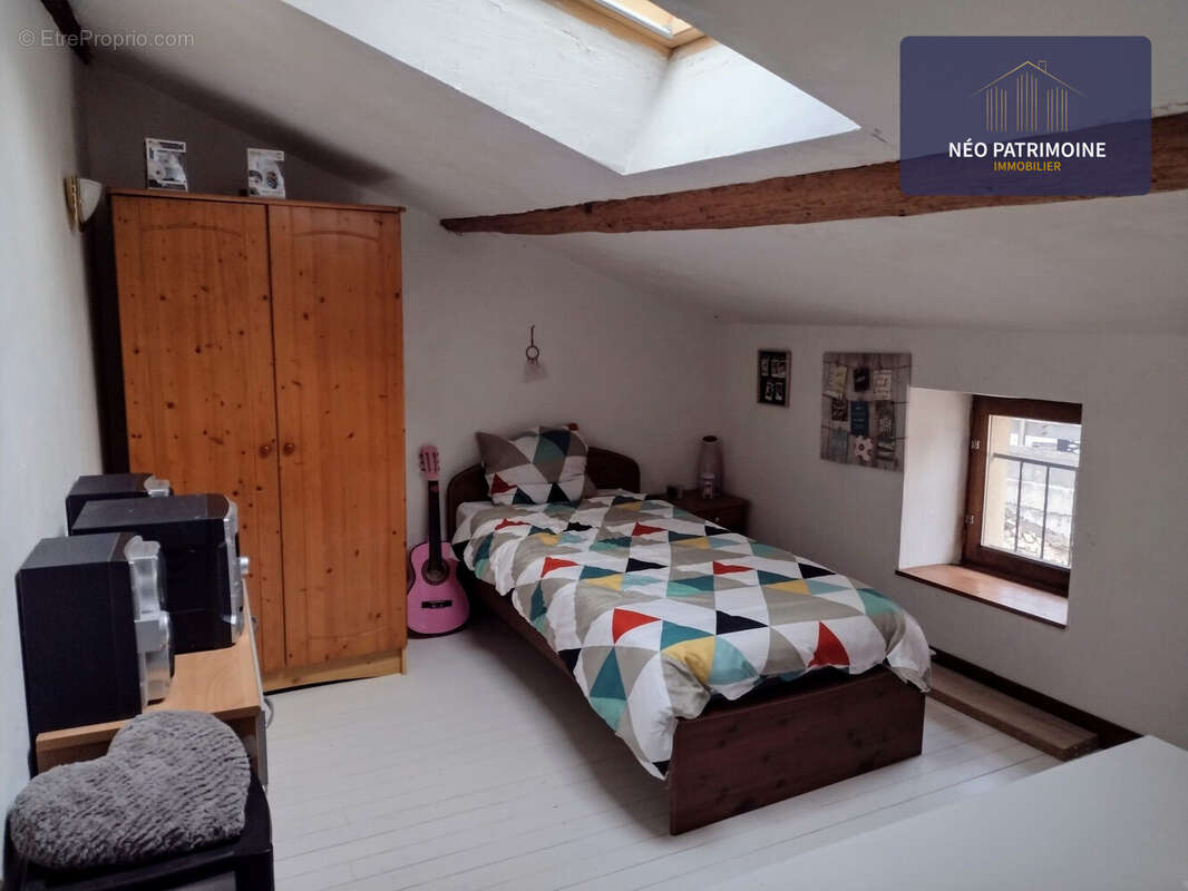 Maison à LA ROCHE-BLANCHE