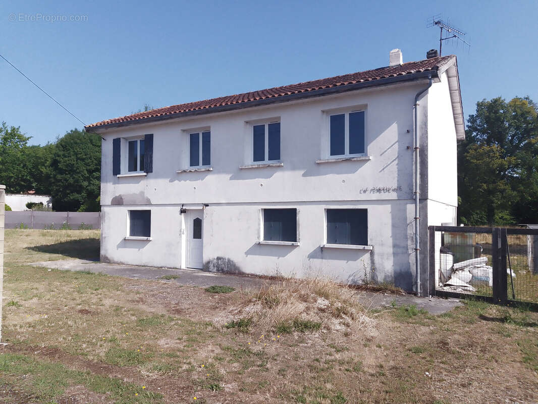 Maison à BOUTIERS-SAINT-TROJAN