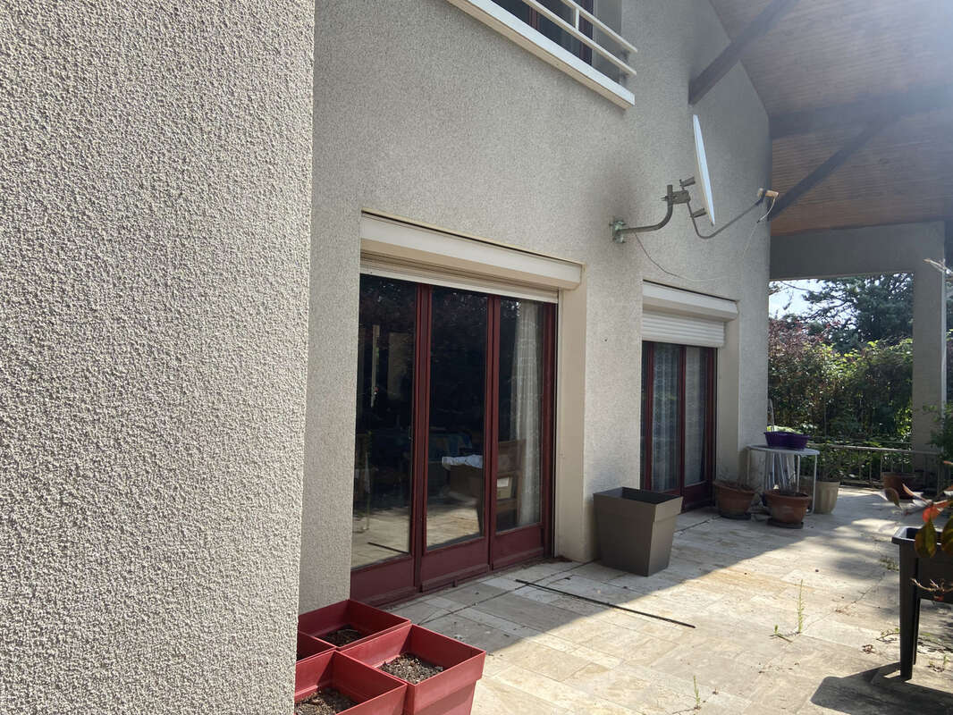 Maison à SAINT-CYR-AU-MONT-D&#039;OR