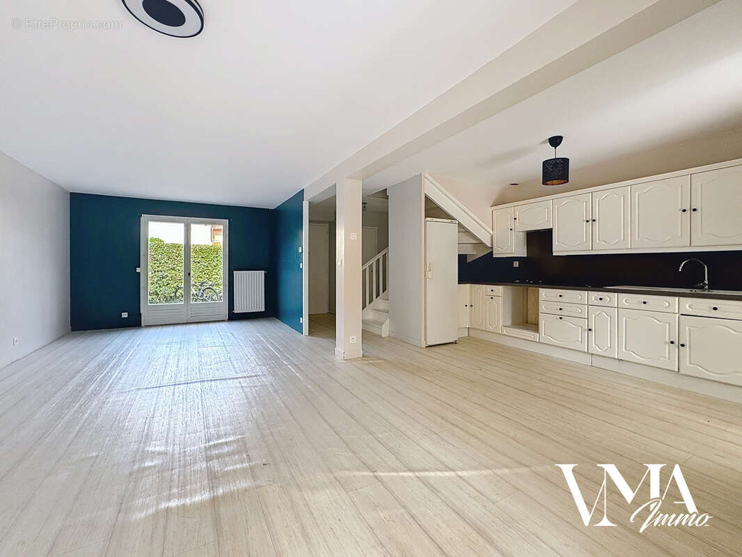 Maison à MARCY-L&#039;ETOILE