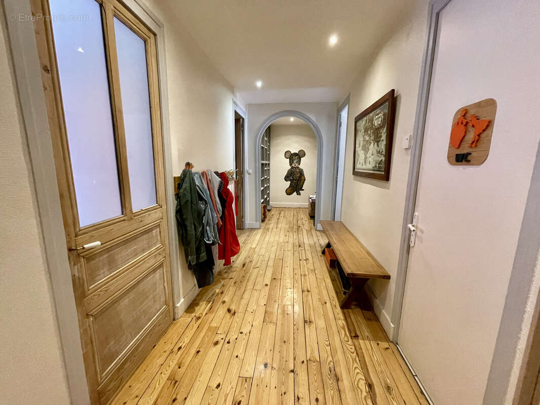 Appartement à SAINT-ETIENNE