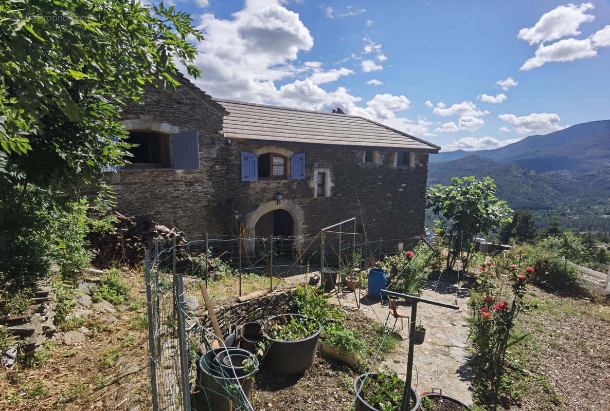 Maison à PONTEILS-ET-BRESIS