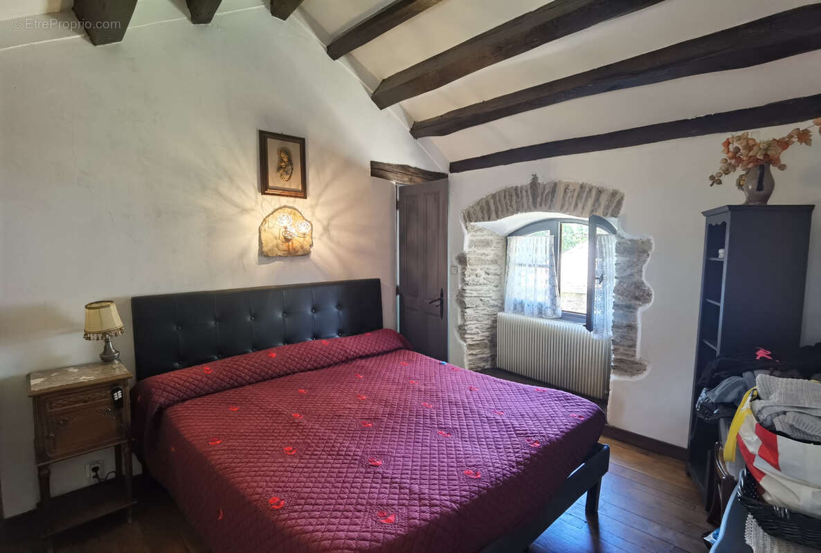 Maison à PONTEILS-ET-BRESIS