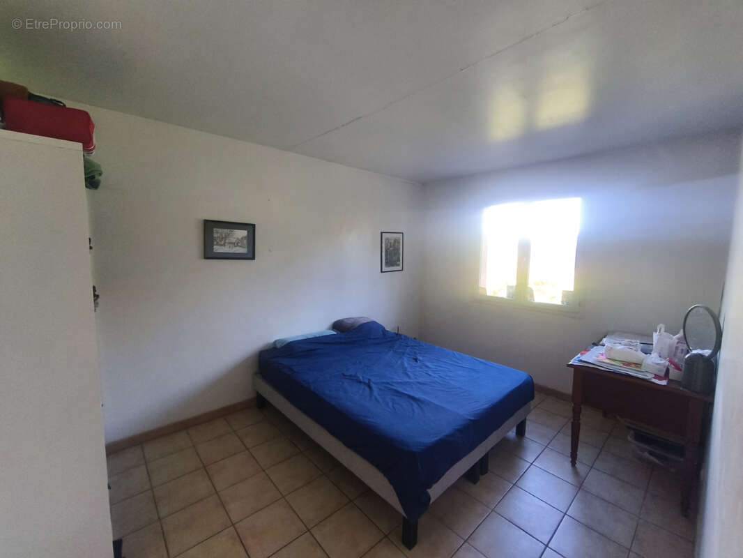 Maison à LE COLLET-DE-DEZE