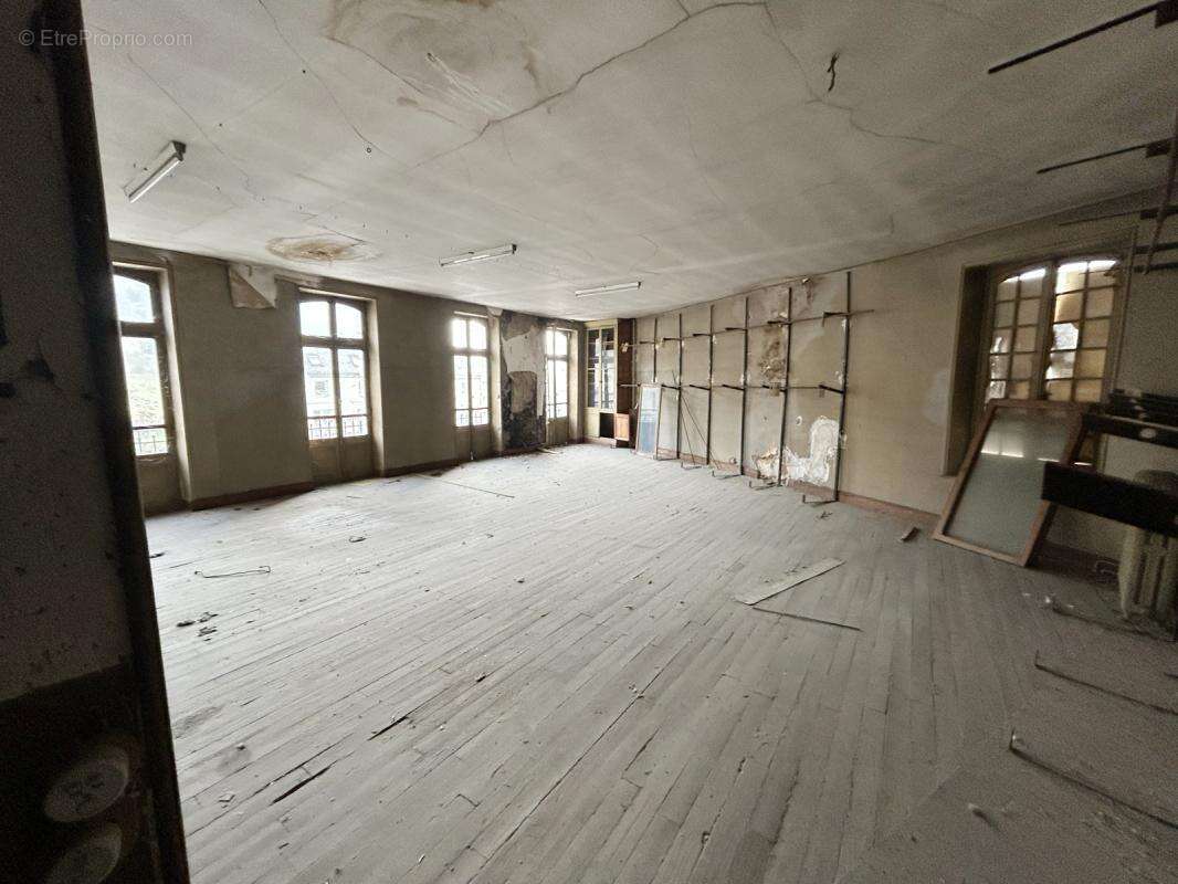 Commerce à SOUILLAC