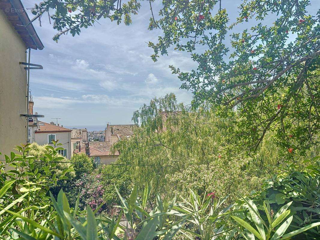 Appartement à LE CANNET