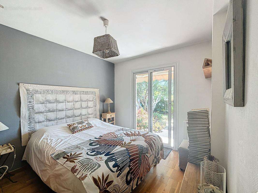 Appartement à LE CANNET