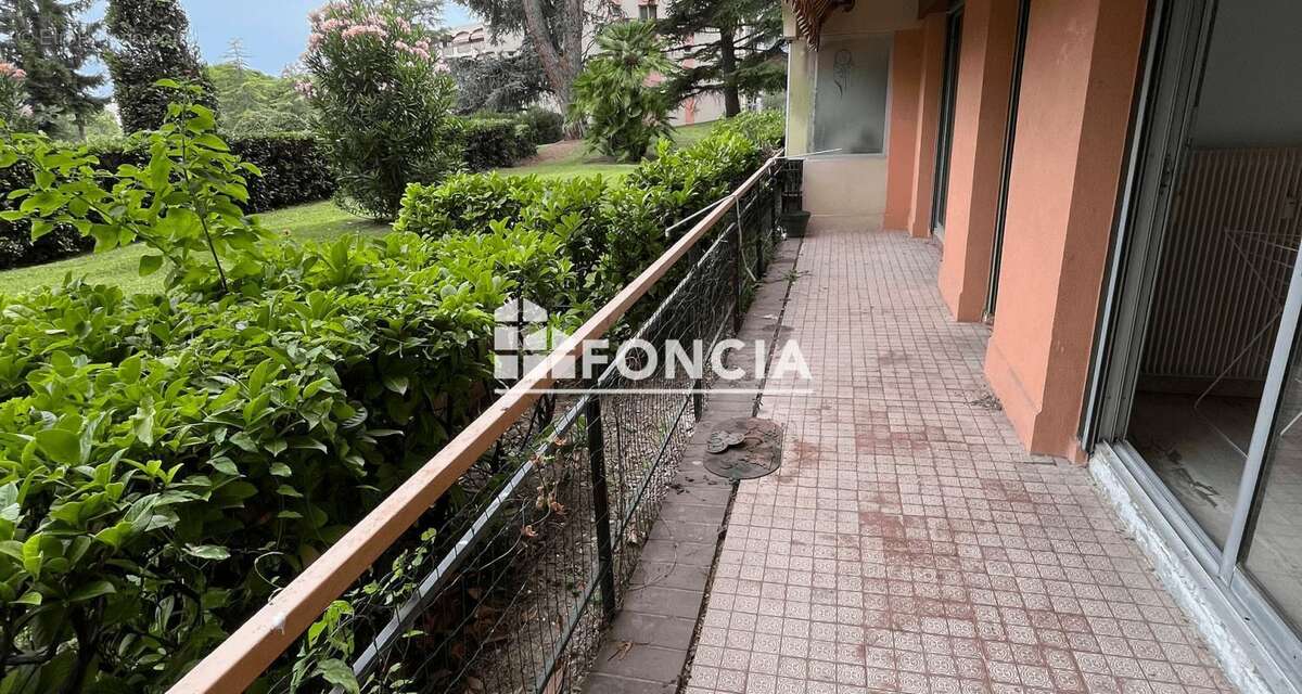 Appartement à MANDELIEU-LA-NAPOULE