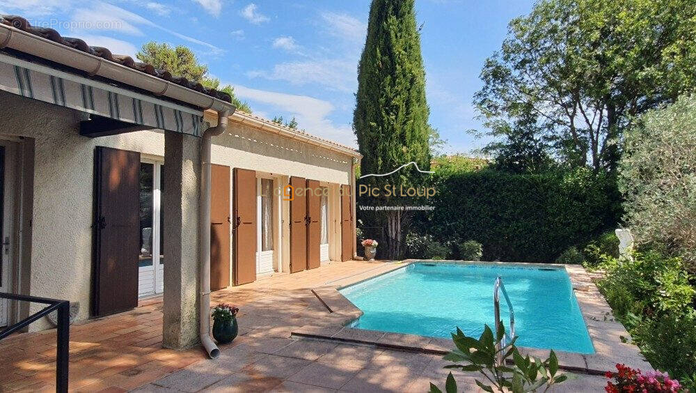 Maison à COMBAILLAUX