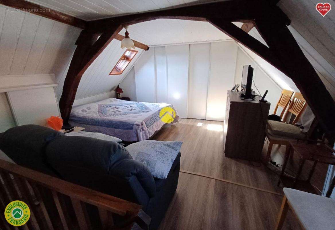 Maison à MONTMARAULT