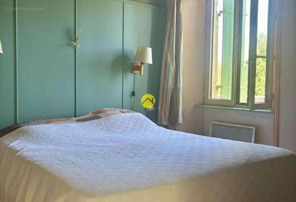 Maison à SAINTE-ALVERE