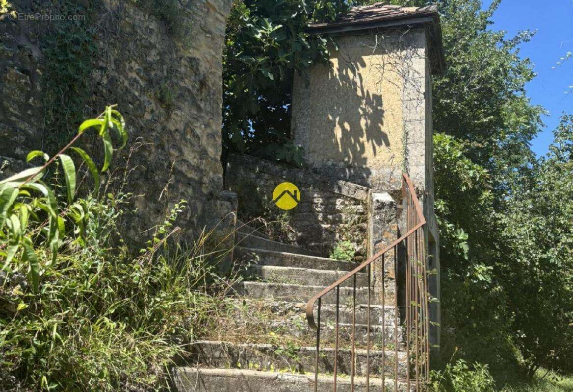 Maison à SAINTE-ALVERE