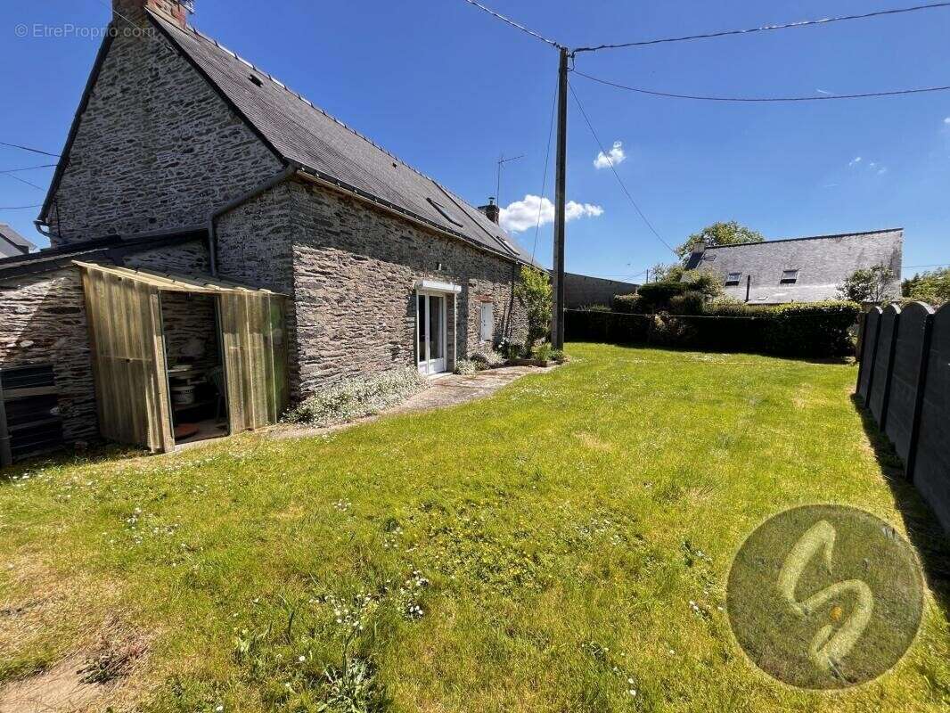 Maison à MALESTROIT