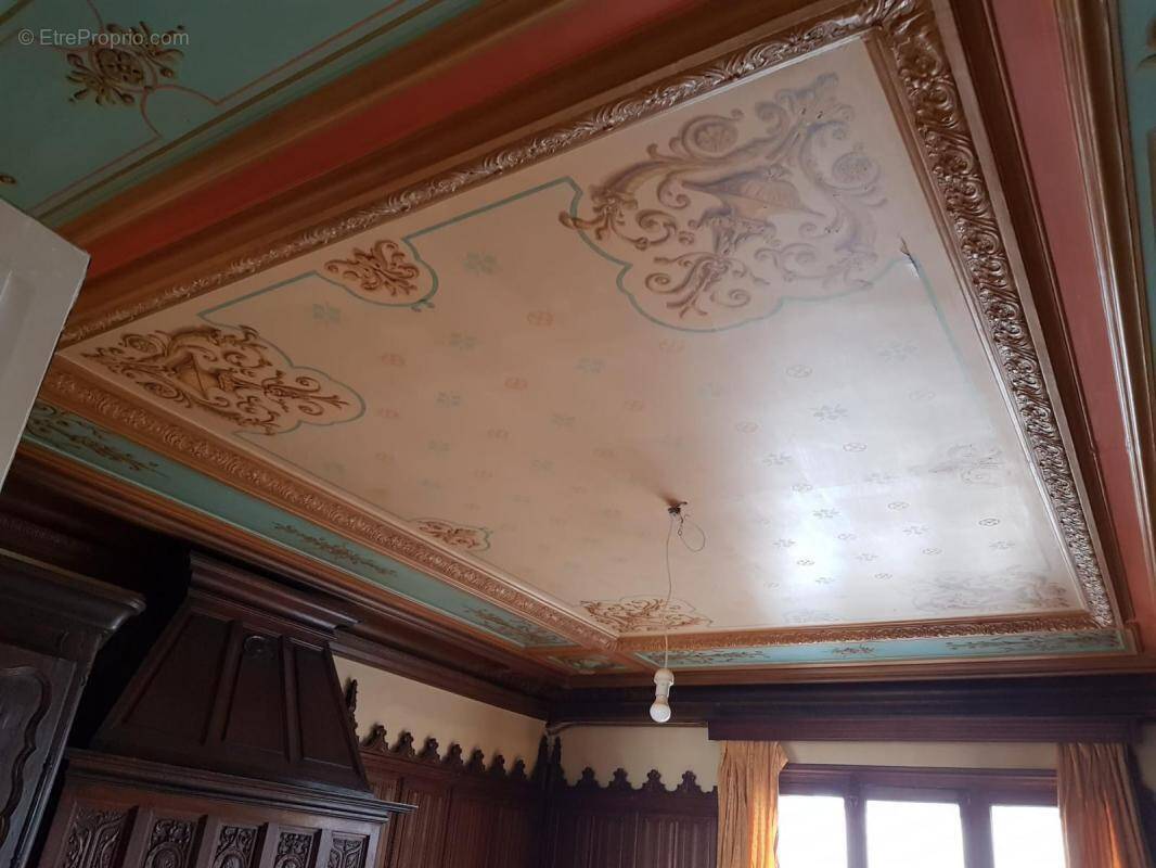 Appartement à PARIS-8E