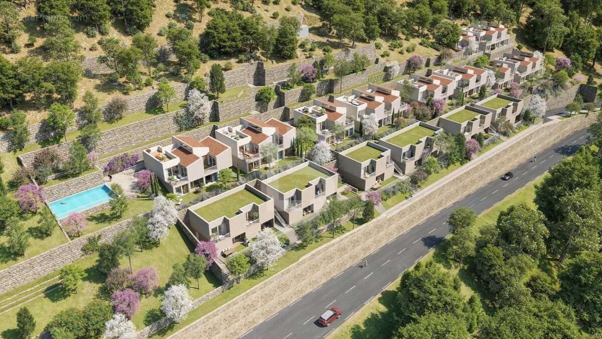 Appartement à LA TURBIE