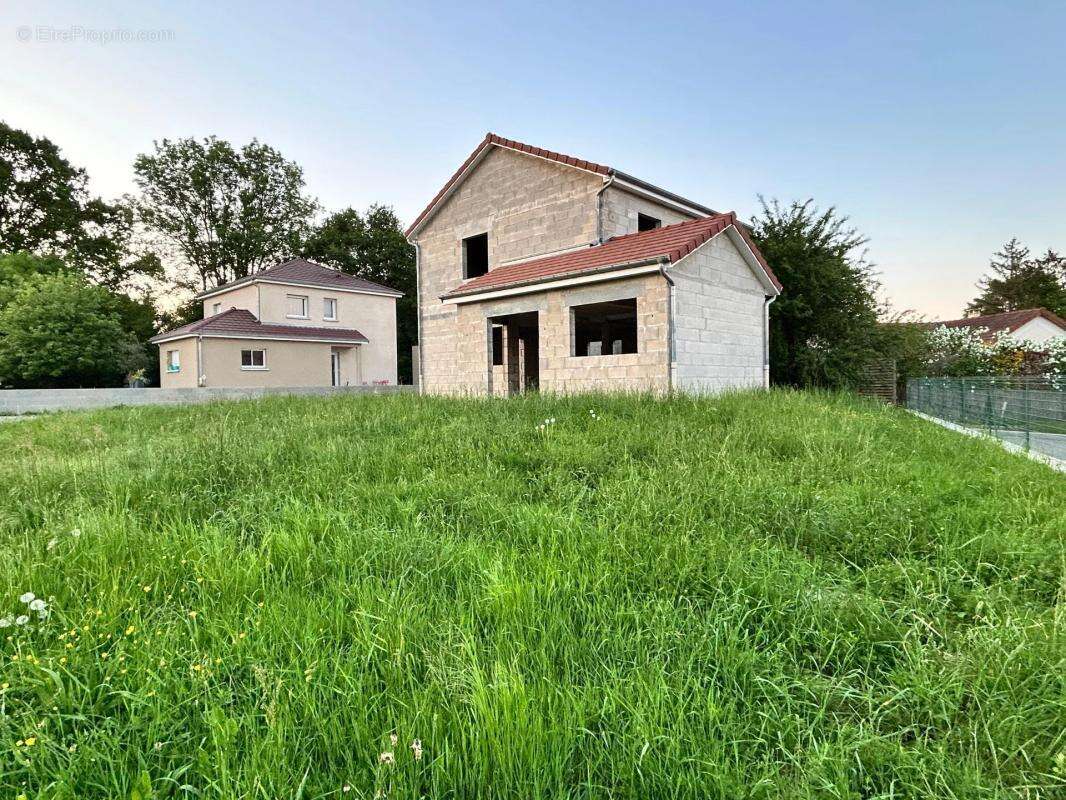Maison à BERTHELANGE