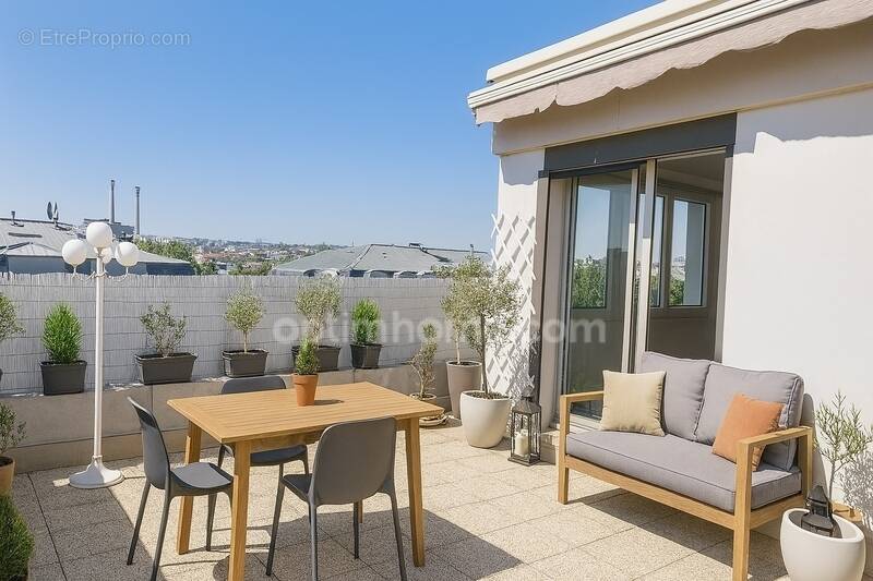 Appartement à MAISONS-ALFORT