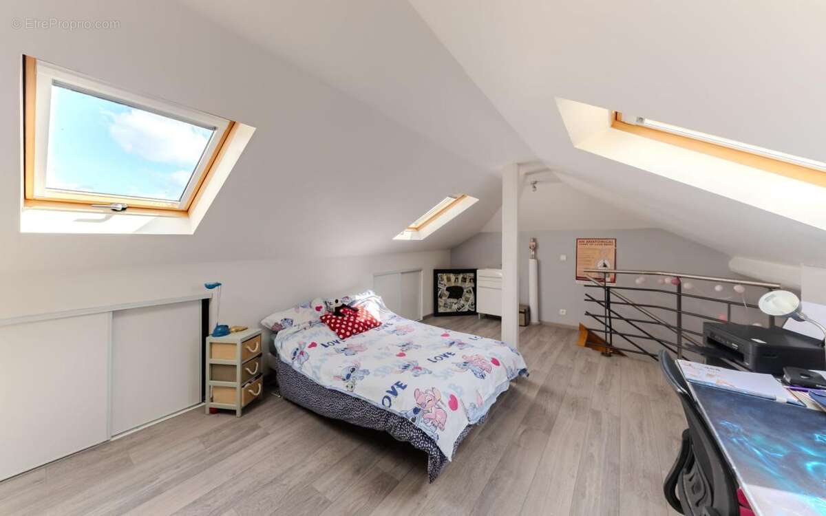 Maison à JARVILLE-LA-MALGRANGE