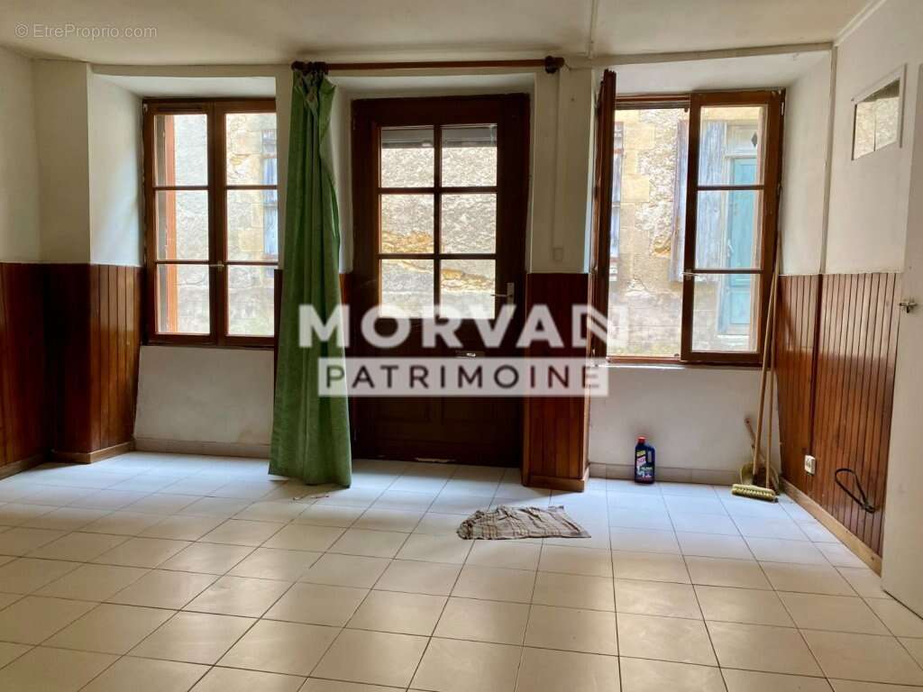 Maison à SAINT-SAULGE