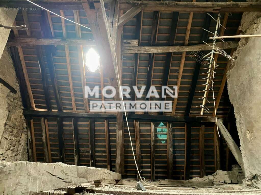 Maison à SAINT-SAULGE