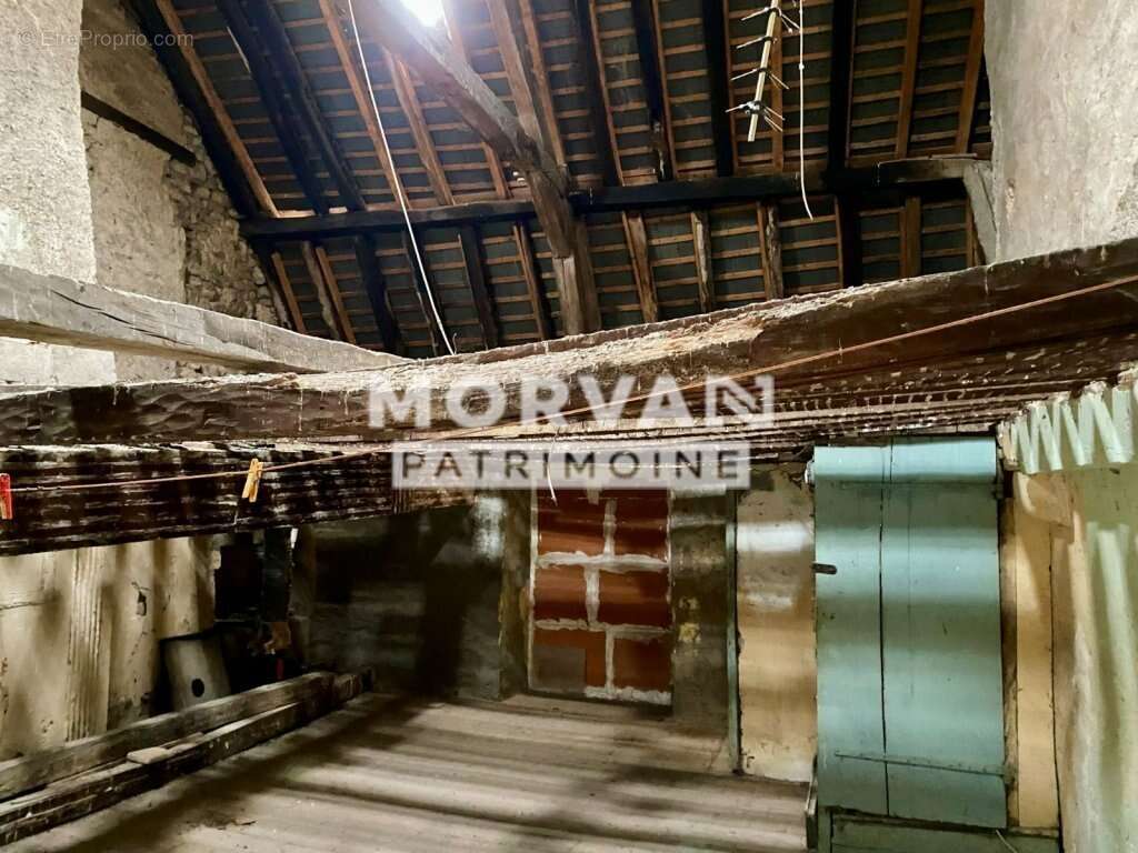 Maison à SAINT-SAULGE